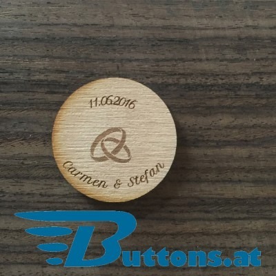 Buttons aus Holz