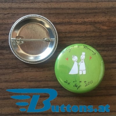 Buttons aus Kinderzeichnungen