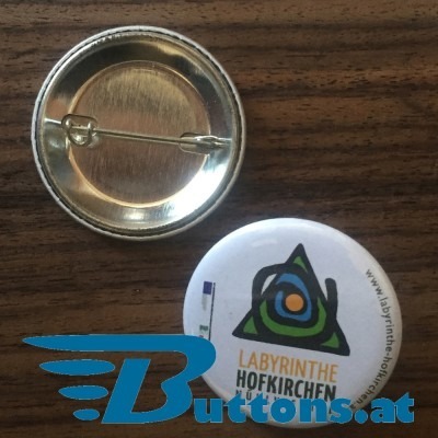 Buttons mit Spiel Spaß und Freunde