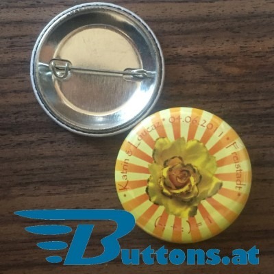 Buttons und die Sonne geht auf
